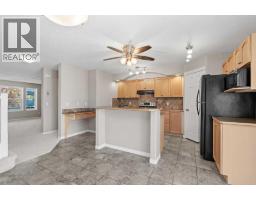 Primary Bedroom - 28 Saddlebrook Gardens Ne, Calgary, AB T3J5M6 Photo 9