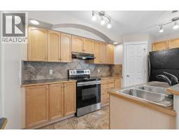 Bedroom - 28 Saddlebrook Gardens Ne, Calgary, AB T3J5M6 Photo 10