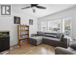 Living room - 240 G & M Road Unit# 12, Kamloops, BC V2H1A4 Photo 9