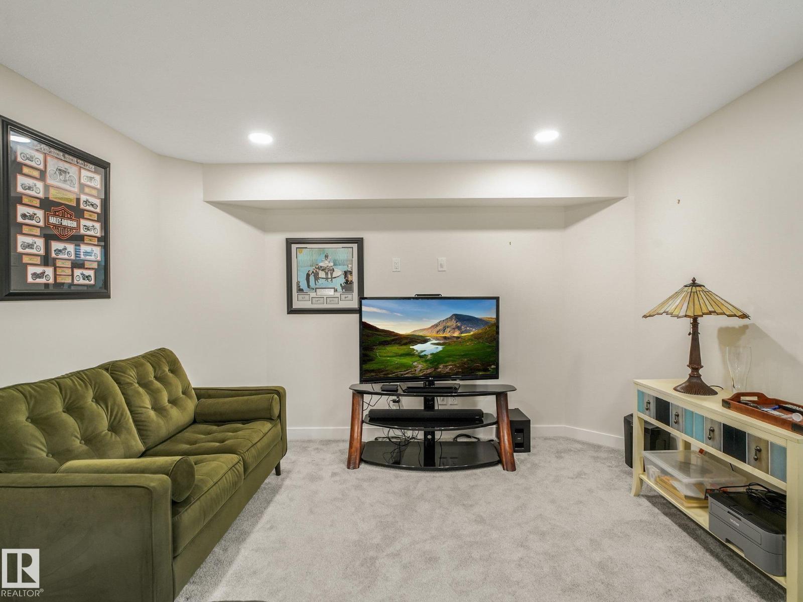 219 SILVERSTONE CR - Image 26