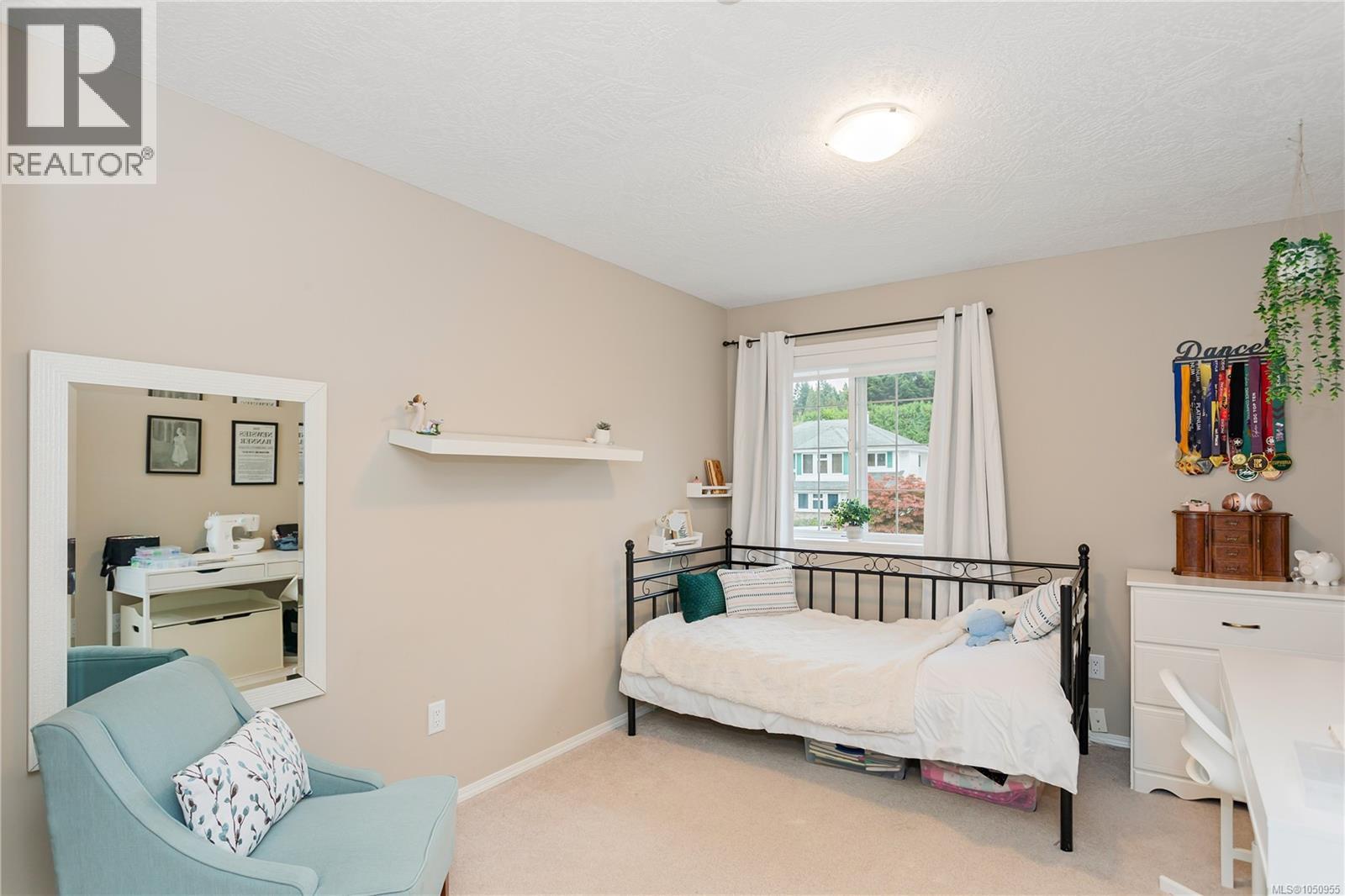 6141 Glacier Way - Image 28
