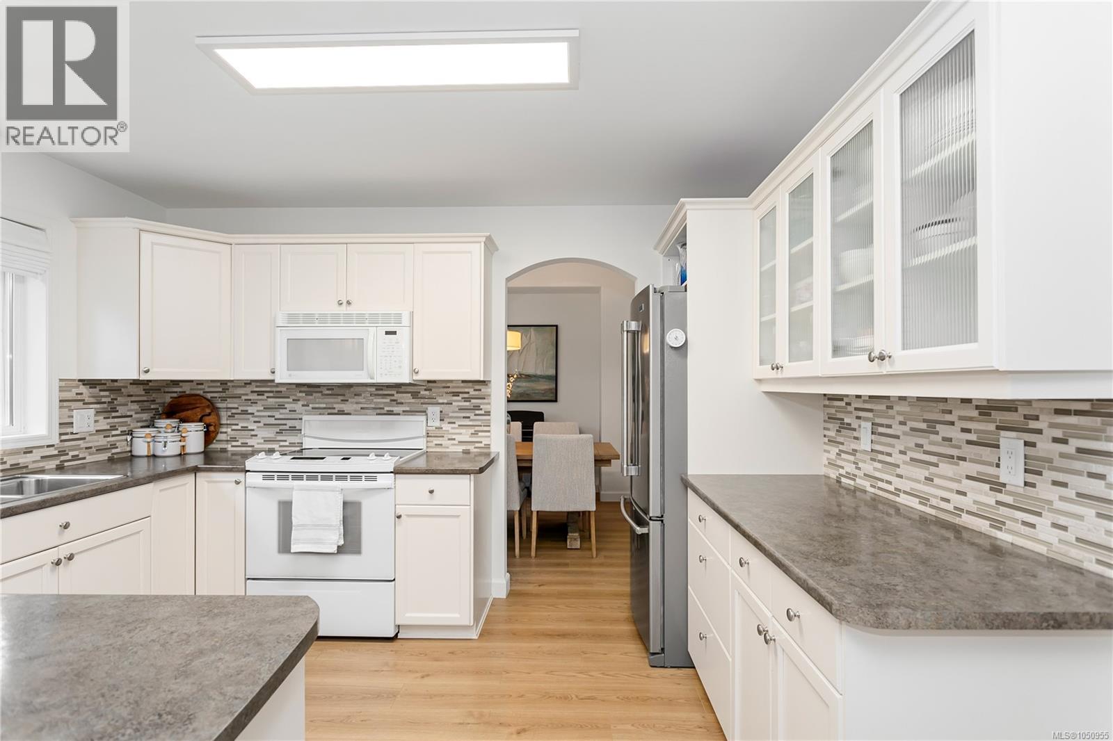 6141 Glacier Way - Image 4