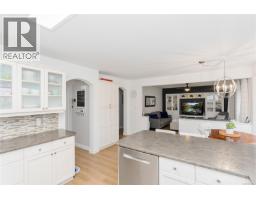 Dining nook - 6141 Glacier Way, Nanaimo, BC V9T6C8 Photo 7