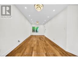 872 Hilton Boulevard, Newmarket, ON L3X2H8 Photo 18