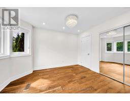 872 Hilton Boulevard, Newmarket, ON L3X2H8 Photo 21