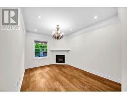 Bedroom - 872 Hilton Boulevard, Newmarket, ON L3X2H8 Photo 10