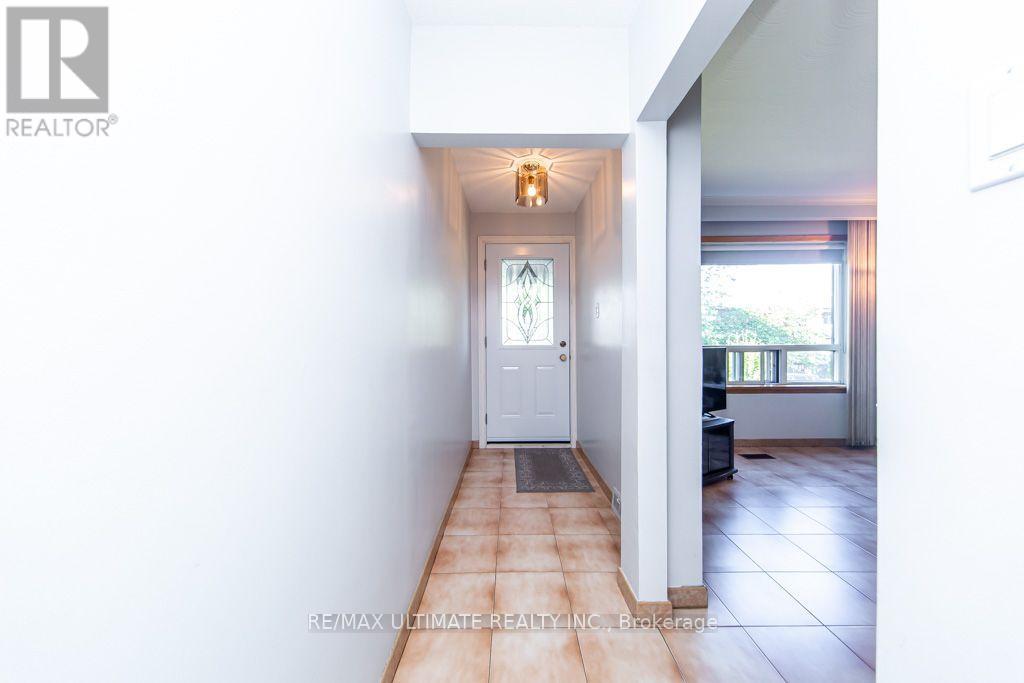 45 MCROBERTS AVENUE - 9