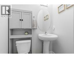 4pc Bathroom - 17 Stonehouse Crescent Nw, High River, AB T1V0G3 Photo 7