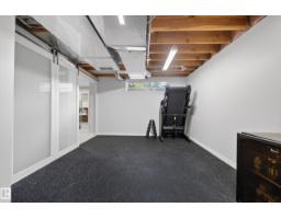 10746 University Av Nw, Edmonton, AB T6E4P9 Photo 42