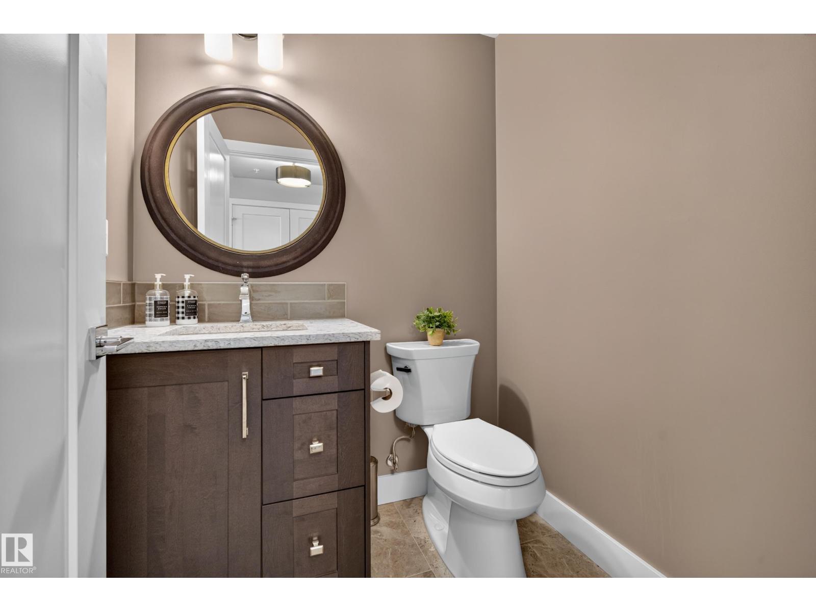#732 200 BELLEROSE DR - 4