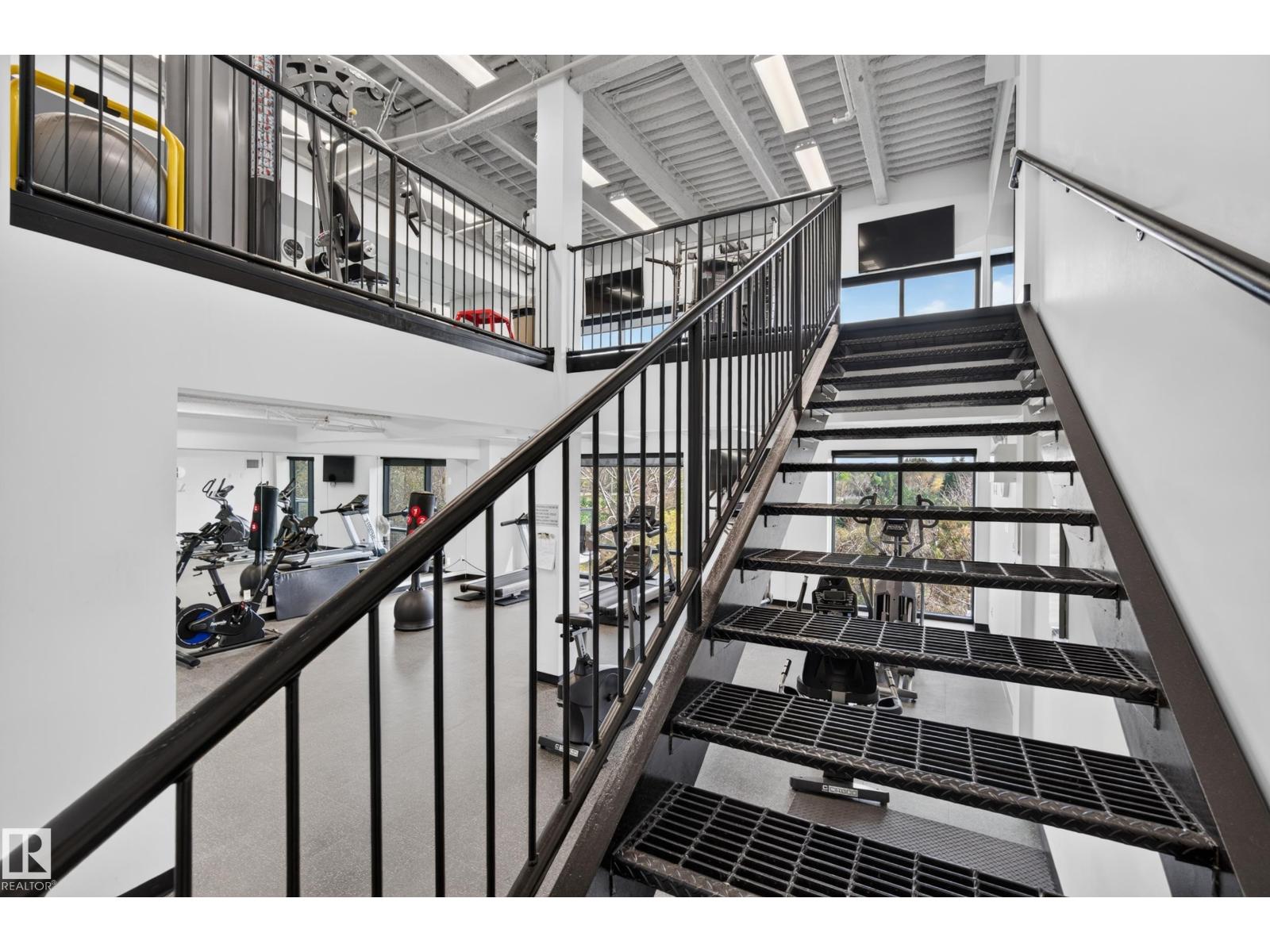 #732 200 BELLEROSE DR - Image 35