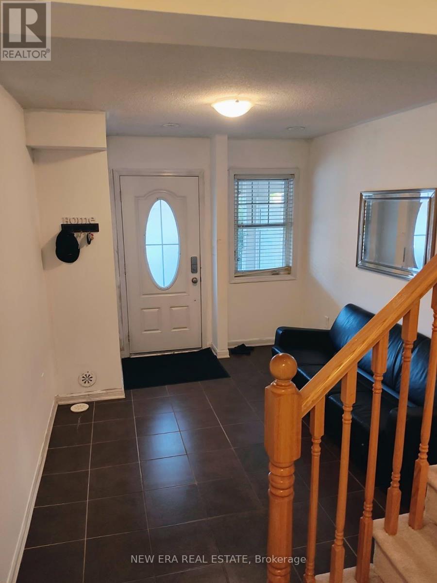 225 Schreyer Crescent, Milton (HA Harrison), Ontario, L9T7B6, Milton (HA Harrison), Ontario — photo 2 of 5