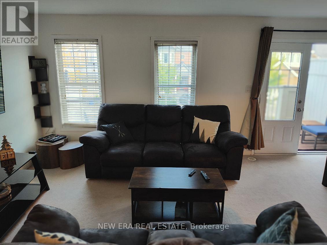 225 Schreyer Crescent, Milton (HA Harrison), Ontario, L9T7B6, Milton (HA Harrison), Ontario — photo 4 of 5