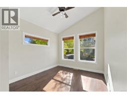 3490 Monterey Dr, Nanaimo, BC V9T6T2 Photo 14