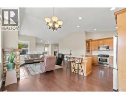 Kitchen - 3490 Monterey Dr, Nanaimo, BC V9T6T2 Photo 8