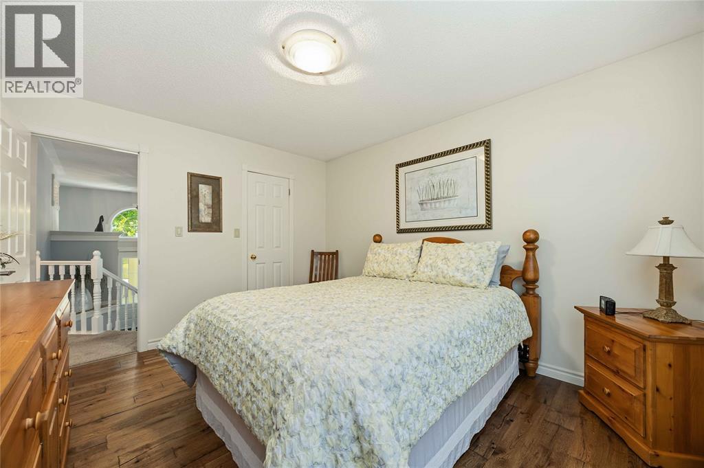 588 RIVERSIDE DRIVE - 16