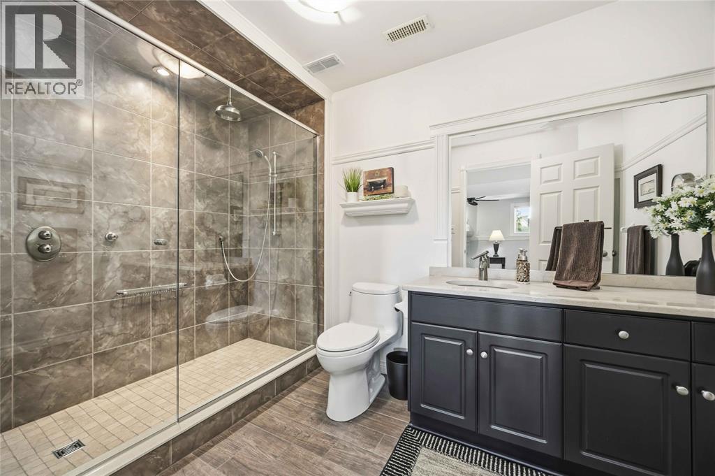 588 RIVERSIDE DRIVE - 30
