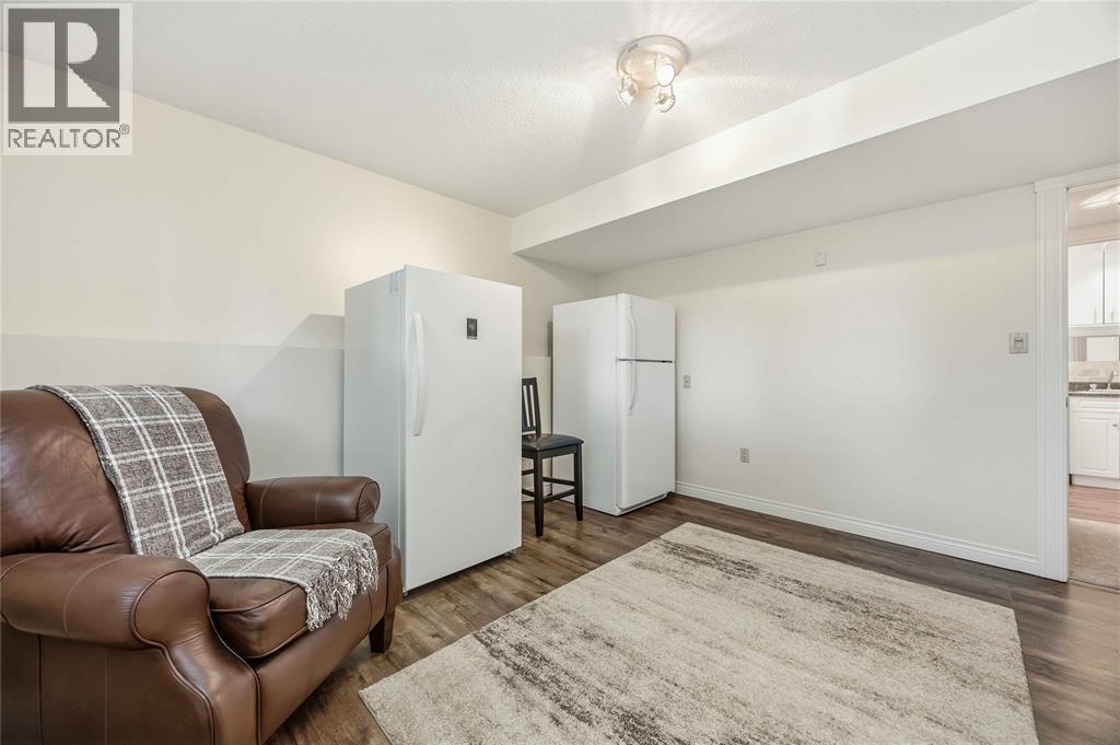 588 RIVERSIDE DRIVE - 32