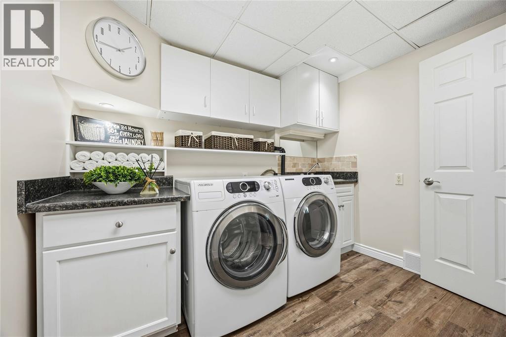588 RIVERSIDE DRIVE - 33