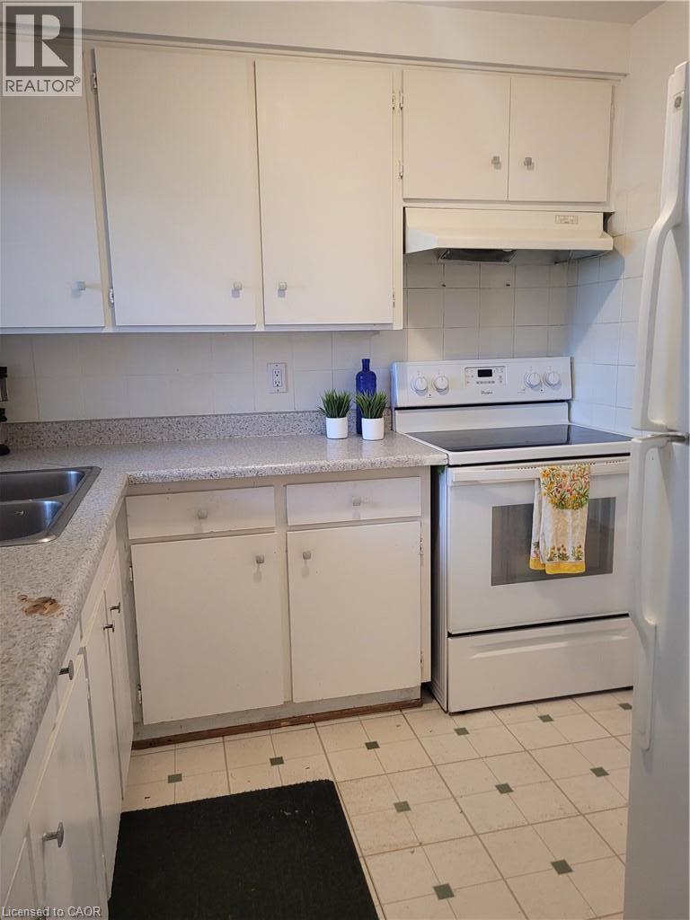 415 MORGAN Avenue Unit# 28 — photo 2