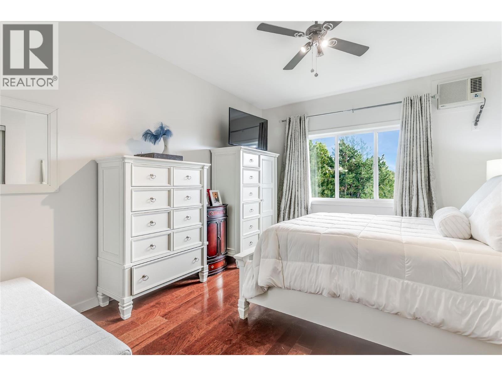 #406 680 Lequime Road - 17