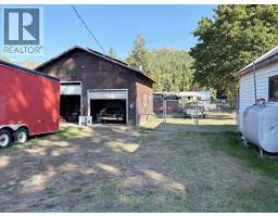 4562 Barriere Town Road, Barriere, BC V0E1E0 Photo 12