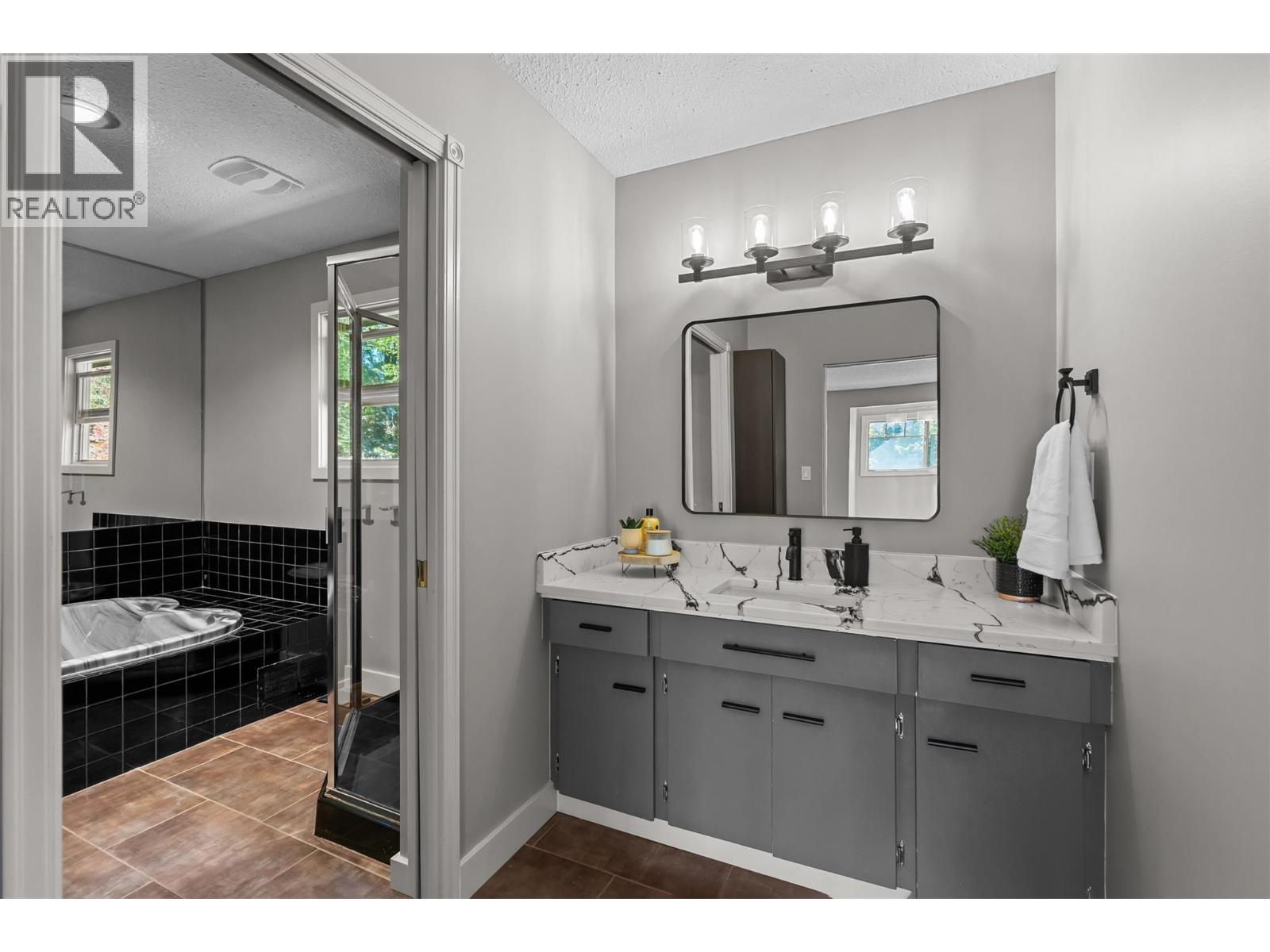 534 Glenmeadows Road - Image 31