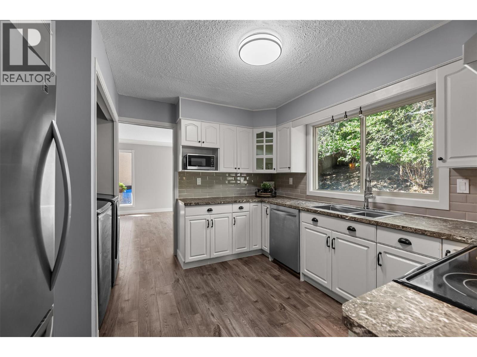 534 Glenmeadows Road - 22