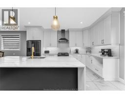 Kitchen - 137 Gary Avenue, Lasalle, ON N9J1V3 Photo 15
