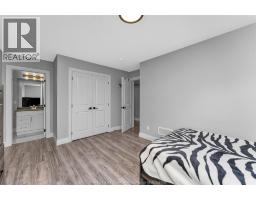 137 Gary Avenue, Lasalle, ON N9J1V3 Photo 34