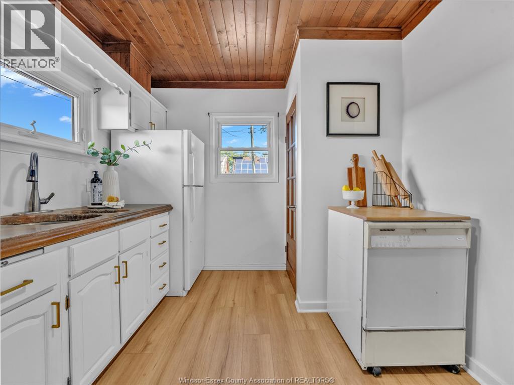 2352 LINCOLN ROAD - 14