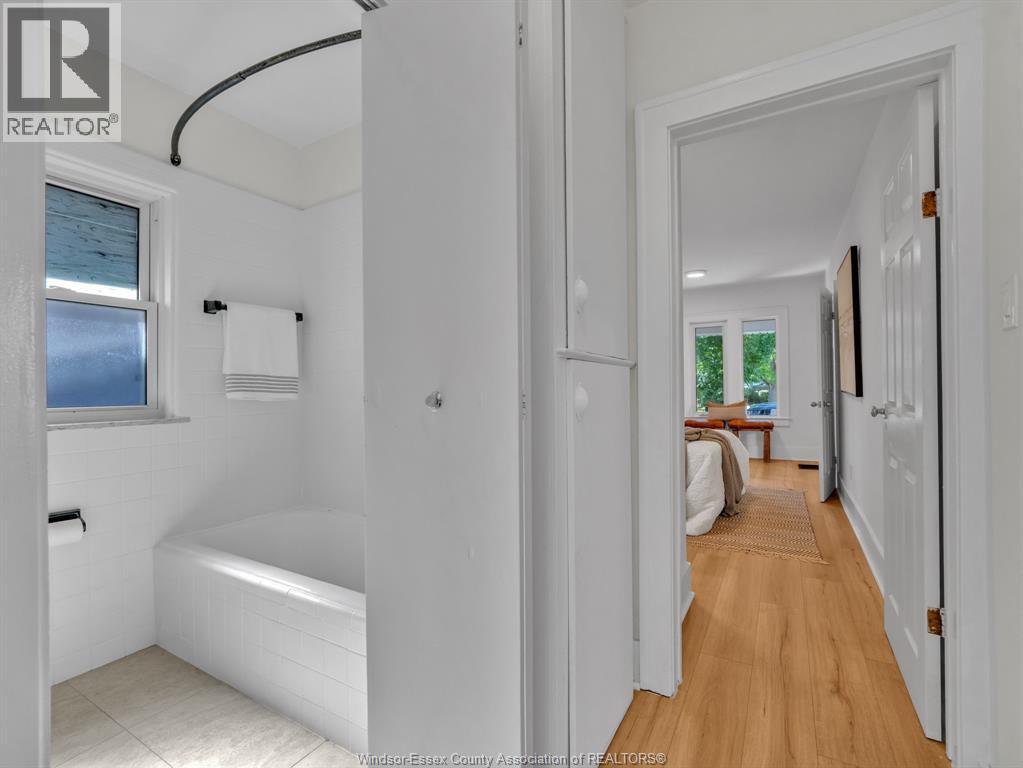2352 LINCOLN ROAD - 20