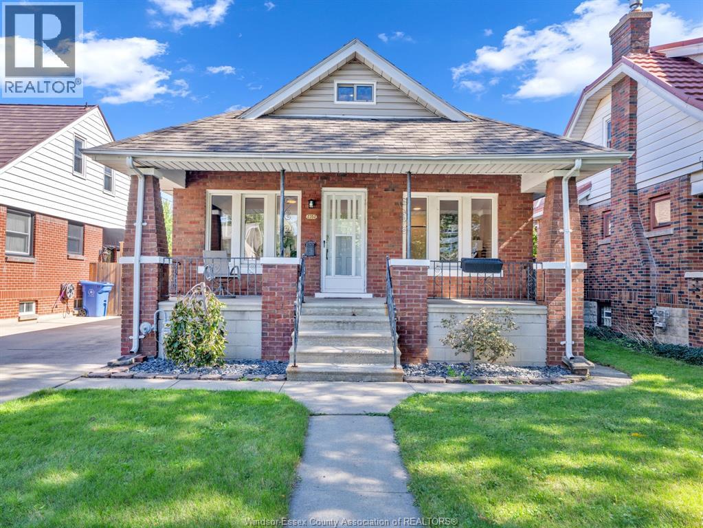 2352 LINCOLN ROAD, Windsor — photo 3