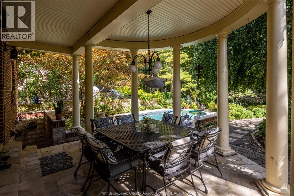 6640 ST MICHAEL'S DRIVE - 32