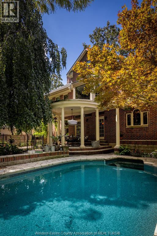 6640 ST MICHAEL'S DRIVE - 38