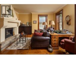 Family room - 6640 St Michael's Drive, Lasalle, ON N9J3G7 Photo 7