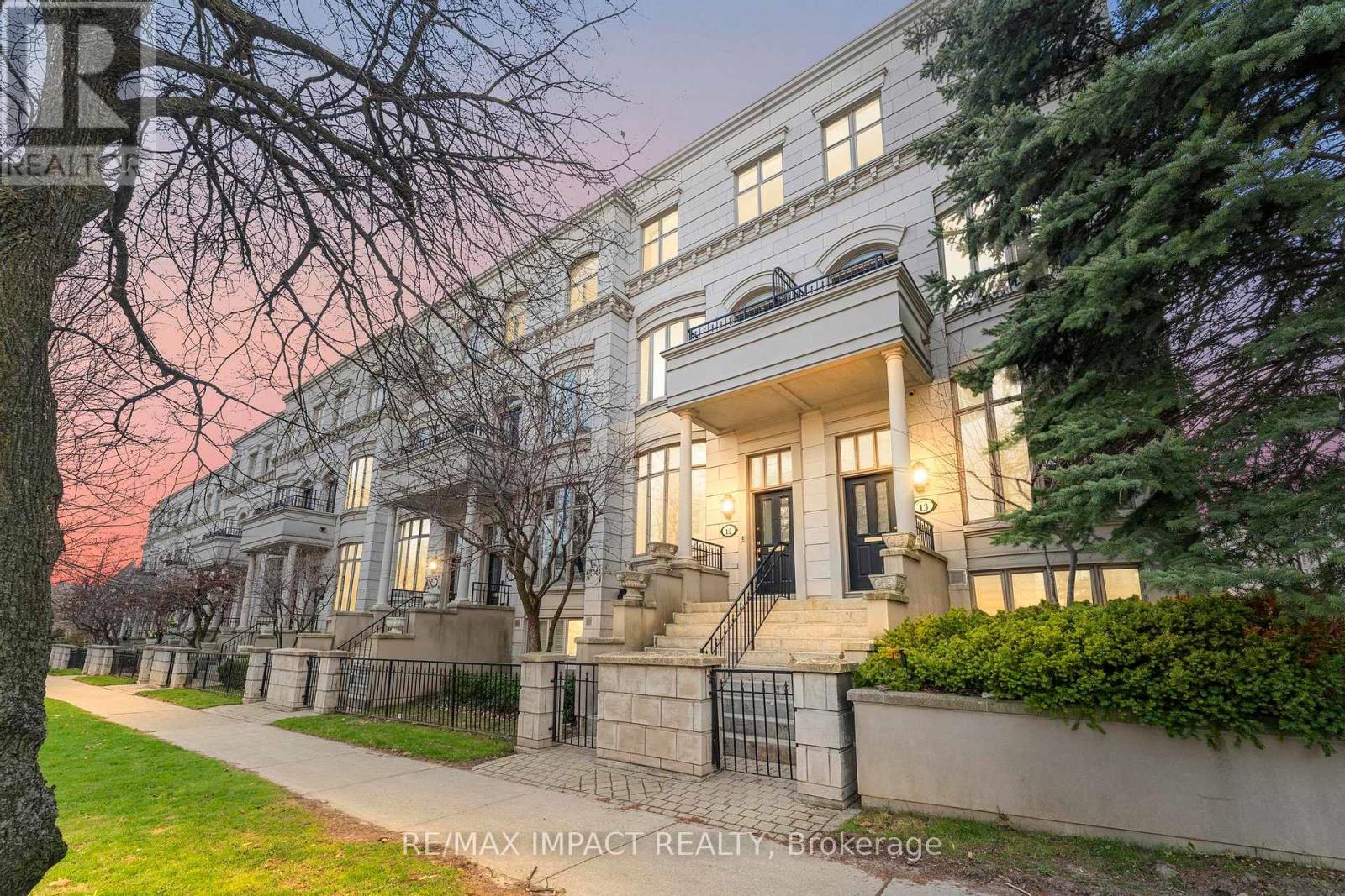 Photo of 260 Russell Hill Road
