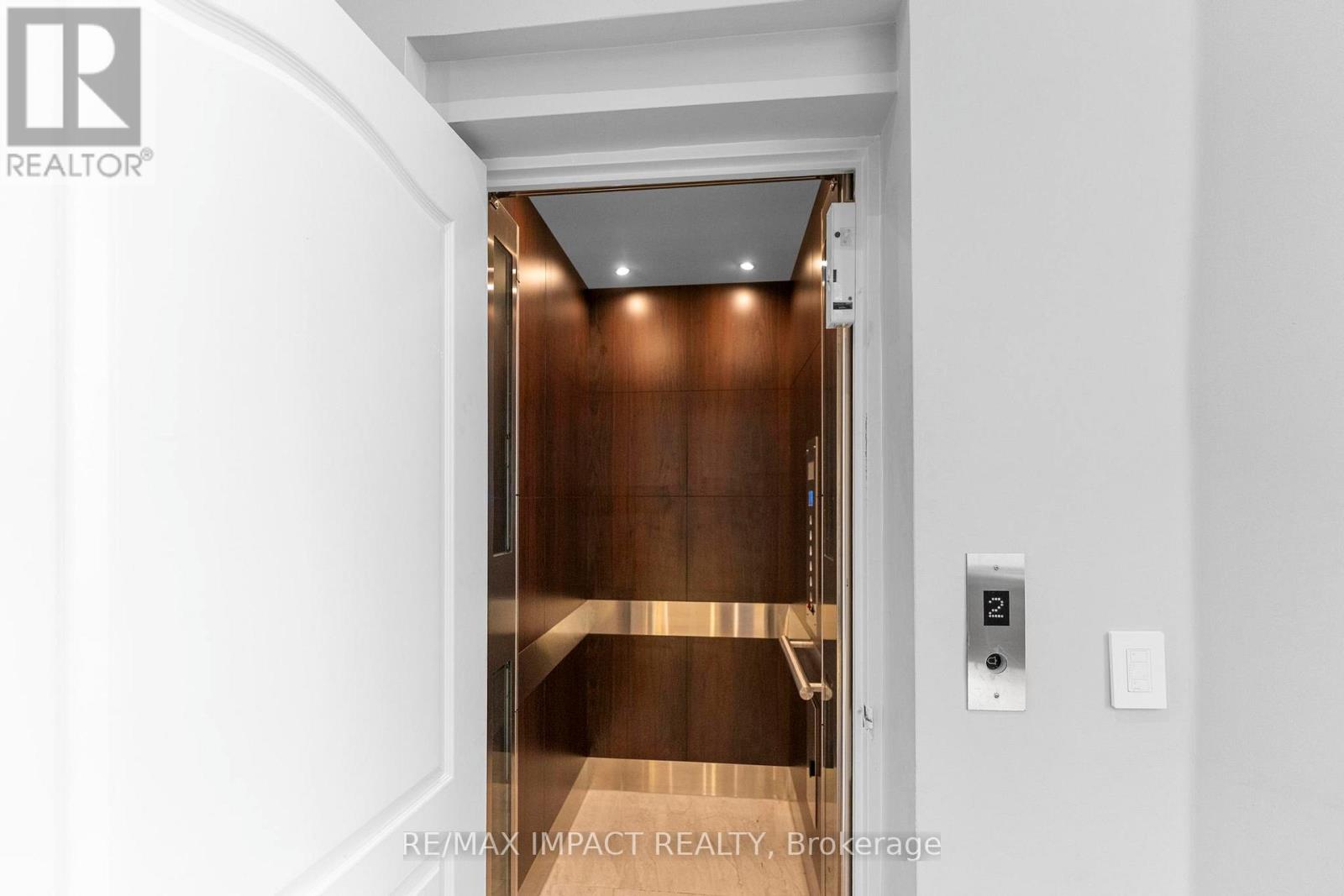 #13 260 RUSSELL HILL ROAD - Image 21
