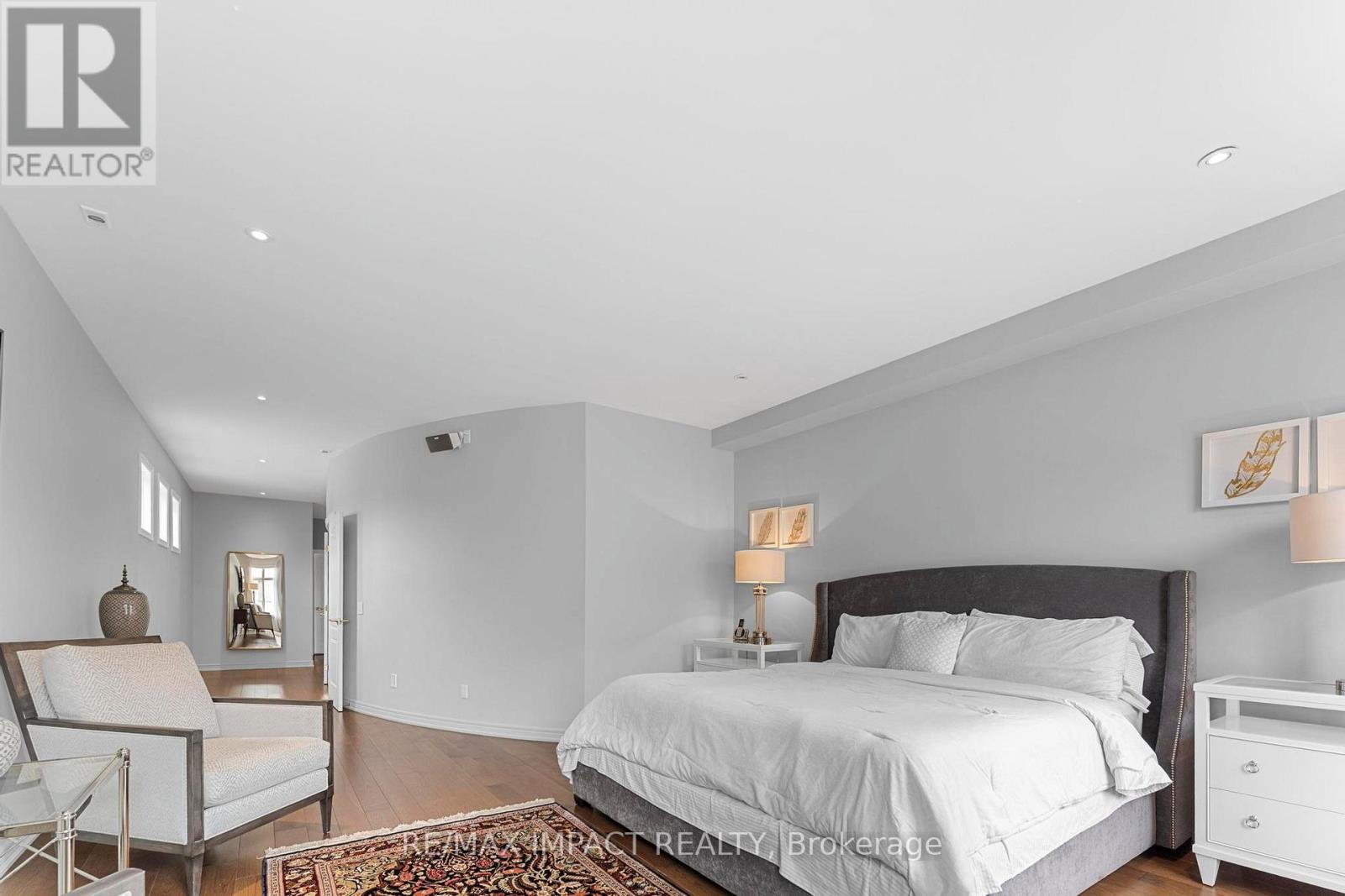 #13 260 RUSSELL HILL ROAD - Image 23