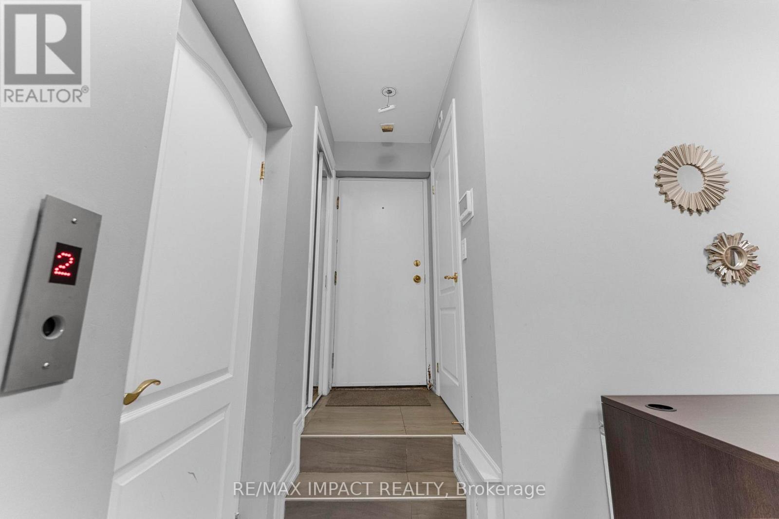 #13 260 RUSSELL HILL ROAD - 41
