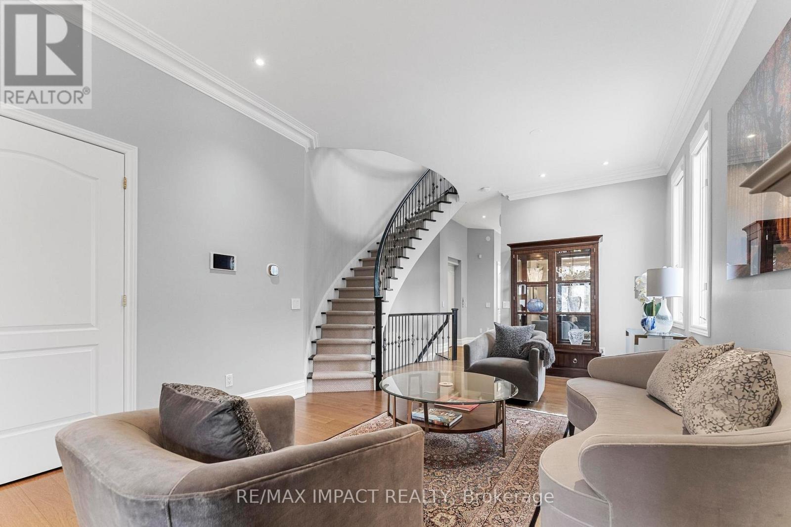#13 260 RUSSELL HILL ROAD - 7