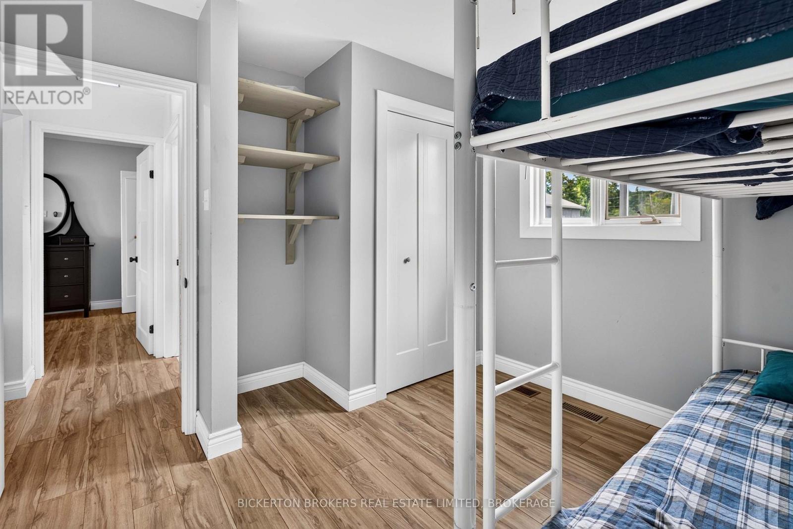 233 JOHNSON BAY LANE - Image 31