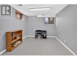 233 Johnson Bay Lane, Frontenac Islands, ON K7G2G9 Photo 16