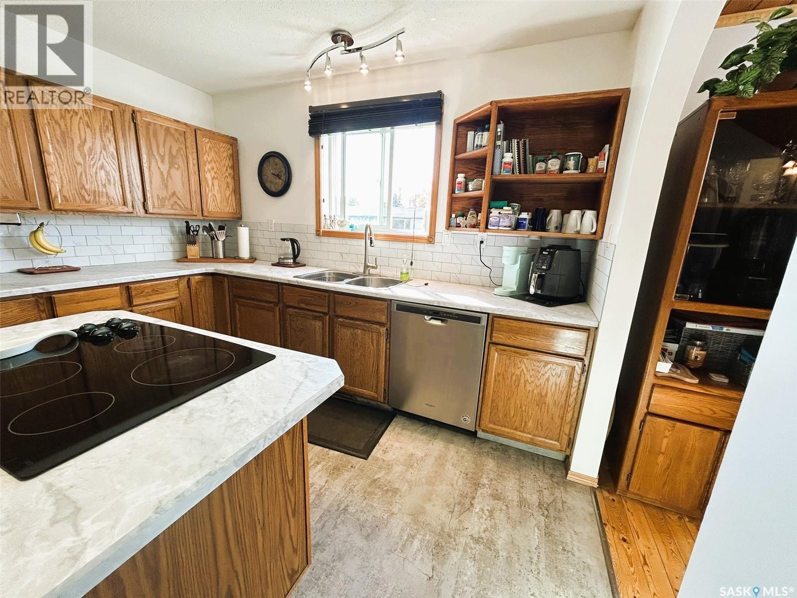 206 2nd STREET W, Carrot River — photo 9