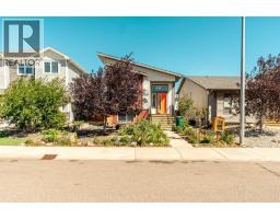 336 Crocus Terrace W - photo 2