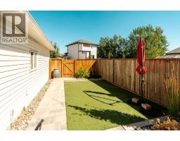 336 Crocus Terrace W - photo 39