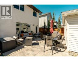 336 Crocus Terrace W - photo 37