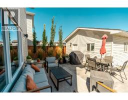 336 Crocus Terrace W - photo 40