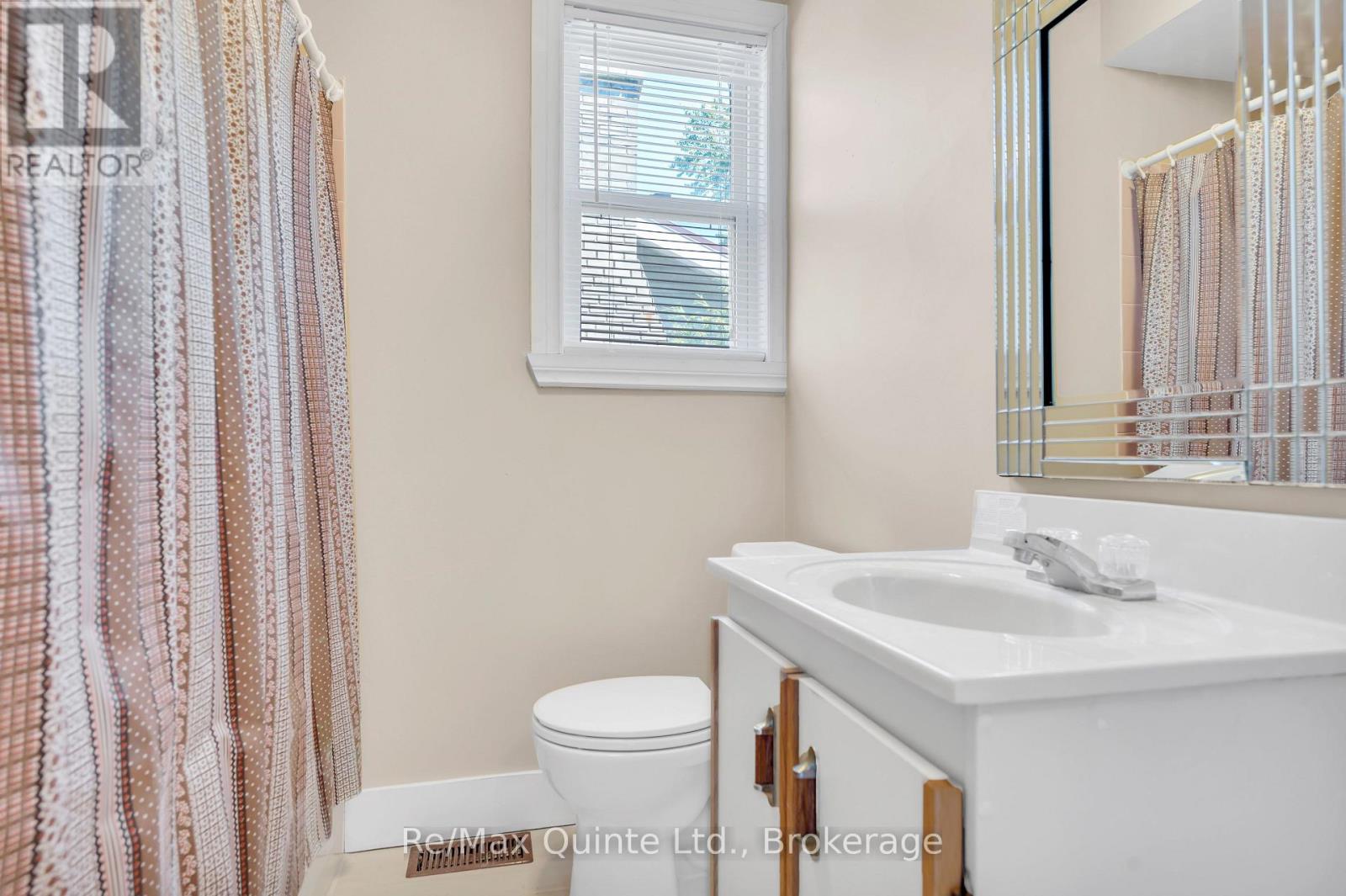132 HISCOCK SHORES ROAD - Image 24
