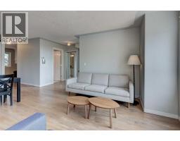128 22 Avenue NW - photo 6